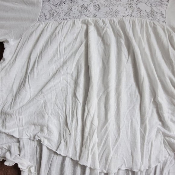 ladies blouse - Picture 2 of 3